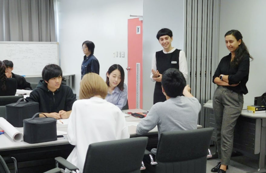 産業イノベーションデザイン学科の授業風景